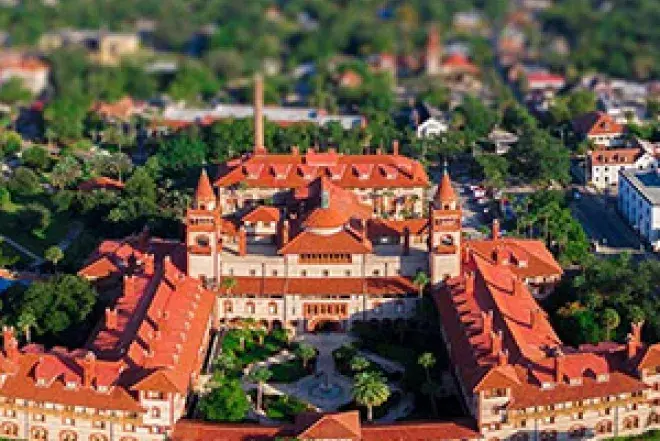 3-col-campus-visit.jpg Aerial photo of Ponce Hall